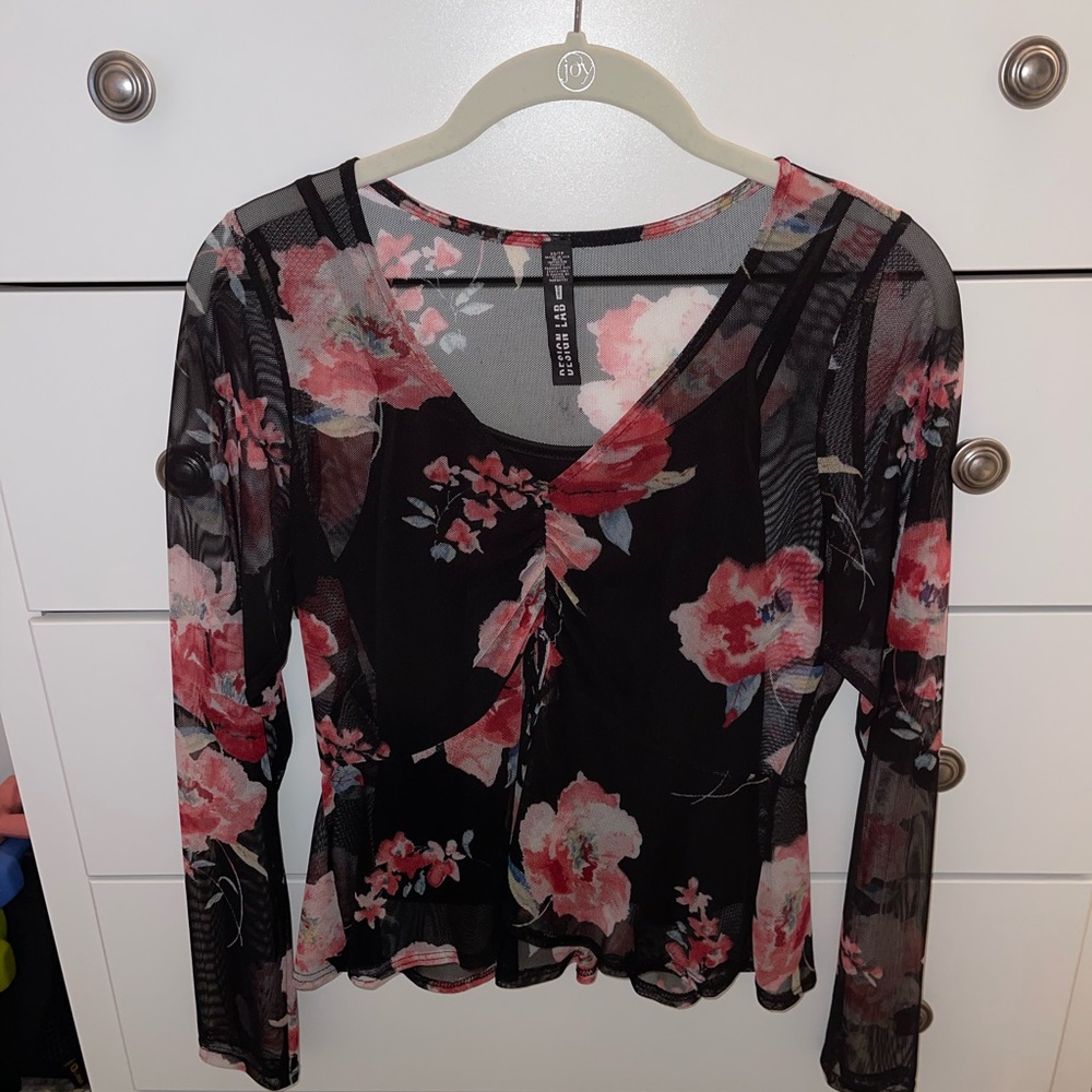 Design Lab Lord & Taylor Floral Top